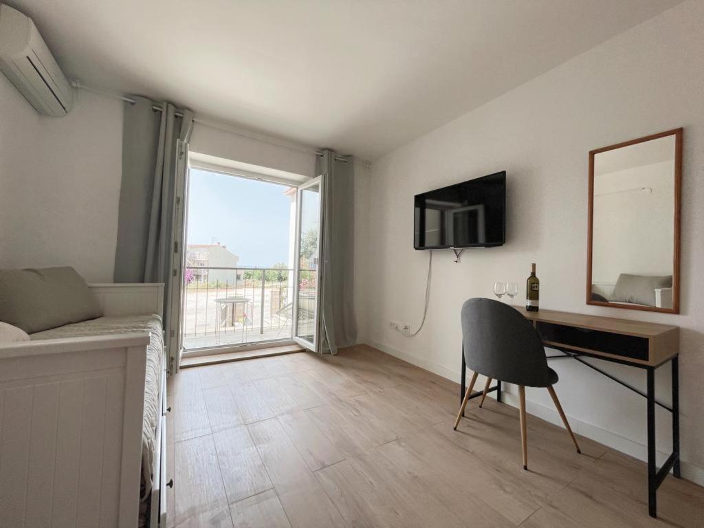 Caramel Comforts With Sea View In Stinjan Only 300 Meters From The Beach PUY Exterior foto