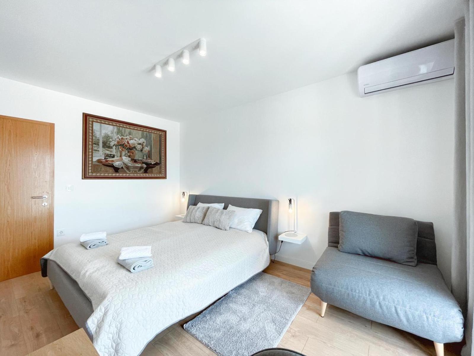 Caramel Comforts With Sea View In Stinjan Only 300 Meters From The Beach PUY Exterior foto
