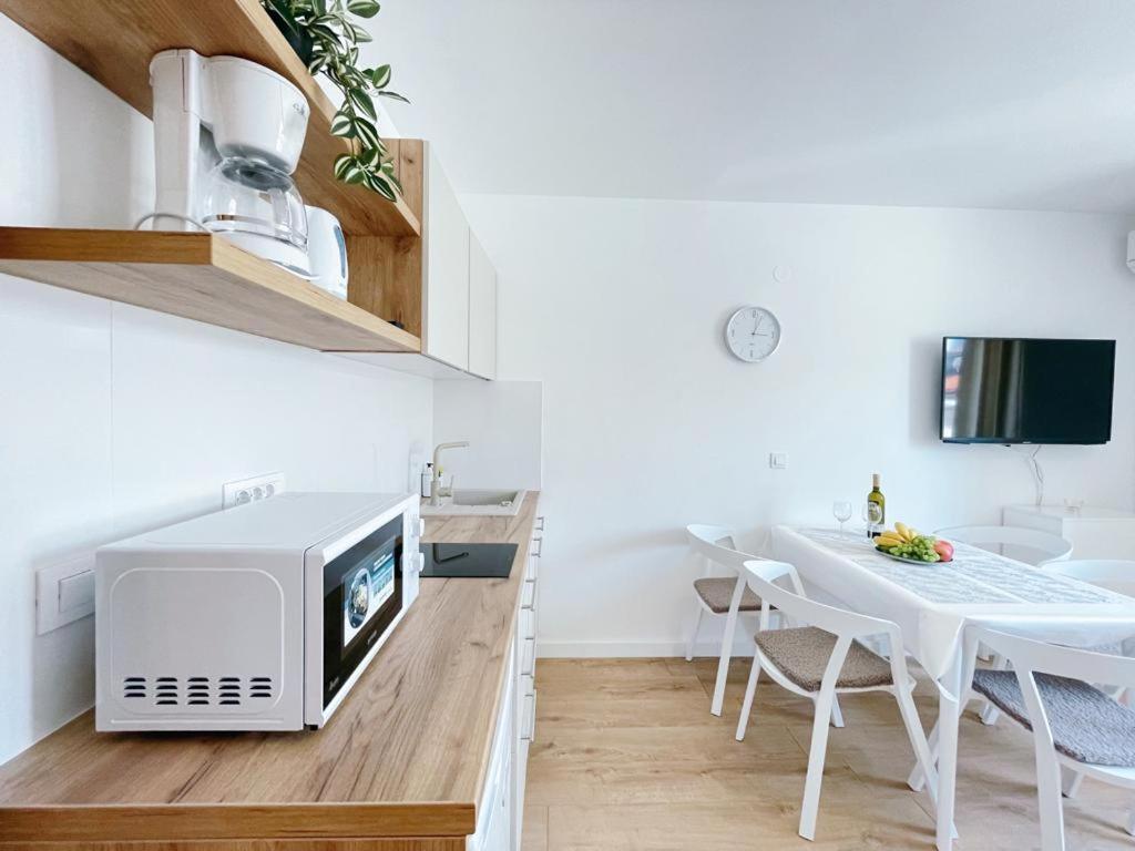 Caramel Comforts With Sea View In Stinjan Only 300 Meters From The Beach PUY Exterior foto